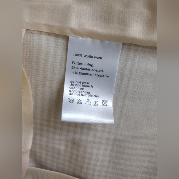 Akris 100% wool Woman's Suit Jacket - Cream/Plaid size 4 - Picture 2 of 5